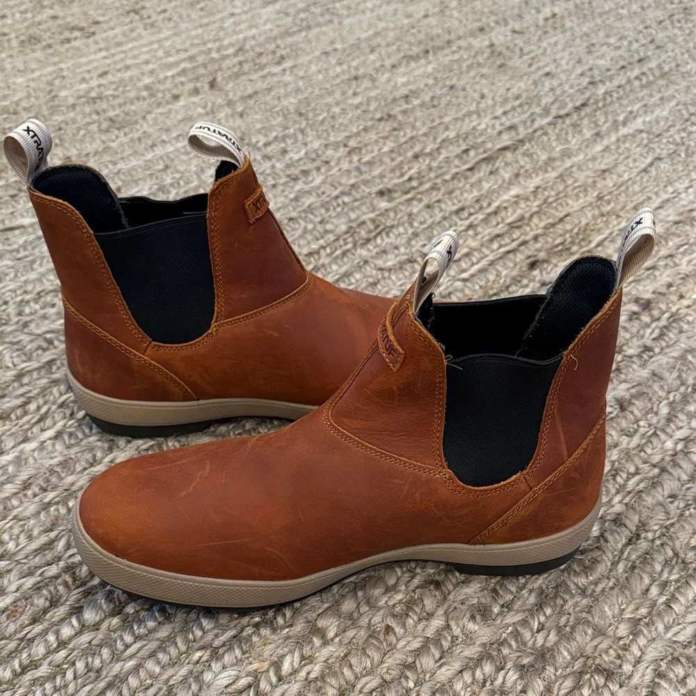 Stylish Tan Leather Men's Boots